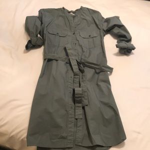 Full button down dress with front pockets